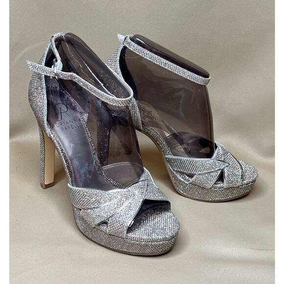 Adrianna Papell Metallic
Platino Jimmy Net Platform Heels 6 M New - Picture 1 of 7